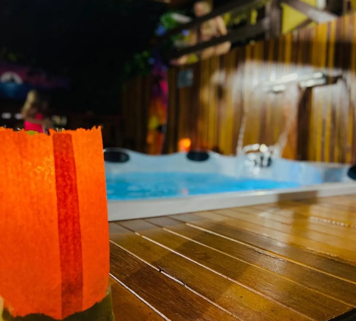 7 - Apartamento Com Jacuzzi Para Ate 05 Pessoas Em Bombas Bombinhas Brasile